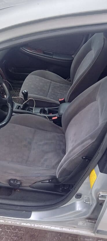 mazda c7: Toyota Avensis: 2001 г., 1.8 л, Механика, Бензин, Хэтчбэк — 7