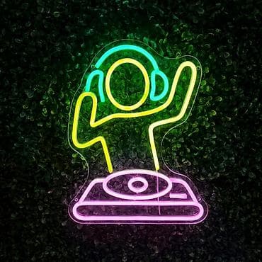 неоновые лента: Неоновая LED-вывеска «DJ за пультом» - Яркая контурная фигура диджея — 1