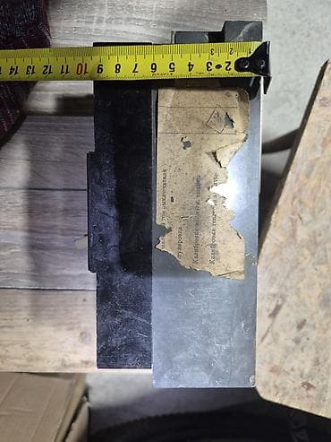 блоки питания 8: Рубильник(автомат) советский 2 шт
цена 1000сом за 2шт — 8