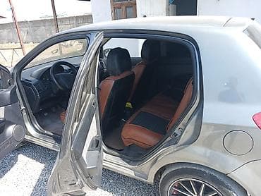 Hyundai Getz: 2004 г., 1.4 л, Механика, Бензин, Хэтчбэк