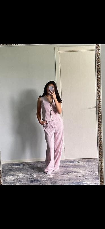 Женская капсула в белой/молочной гамме: 1) Комплект жилет + мини-юбка — 5