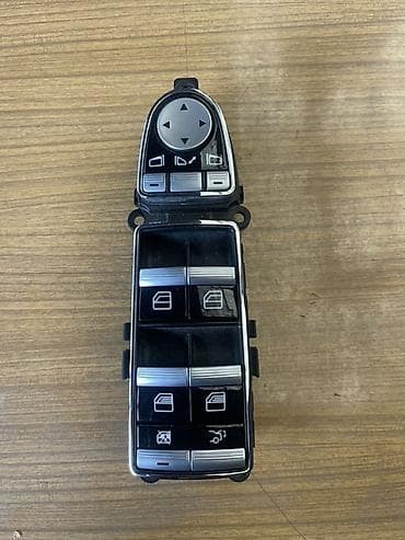Дверная карта Mercedes-Benz 2008 г., Б/у, Оригинал