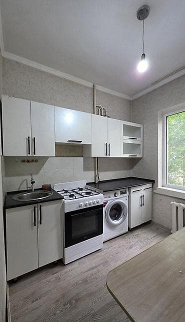 Квартиры: 2 комнаты, 50 м², 106 серия, 2 этаж, Евроремонт — 8