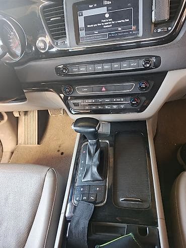 mini kuper: Kia Carnival: 2018 г., 2.2 л, Автомат, Дизель, Минивэн — 6