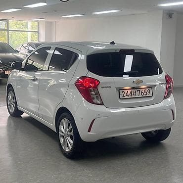 srv 3: Chevrolet Spark: 2022 г., 0.1 л, Автомат, Бензин, Хэтчбэк — 5