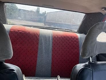 прикурит машина: Mercedes-Benz 190: 1989 г., 2 л, Механика, Бензин — 4