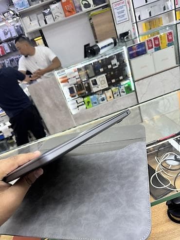 macboo: Apple MacBook Pro 13" (чип Apple M1), цвет Space Gray Ключевые — 1
