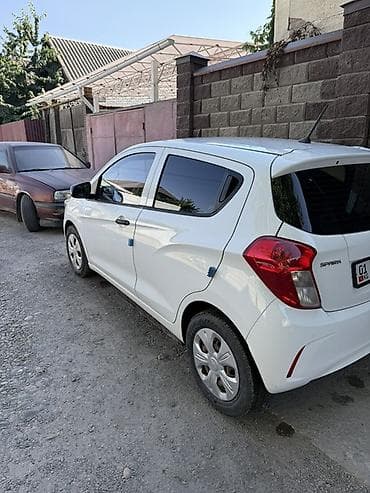 neta x: Chevrolet Spark: 2020 г., 1 л, Автомат, Бензин, Хэтчбэк — 5