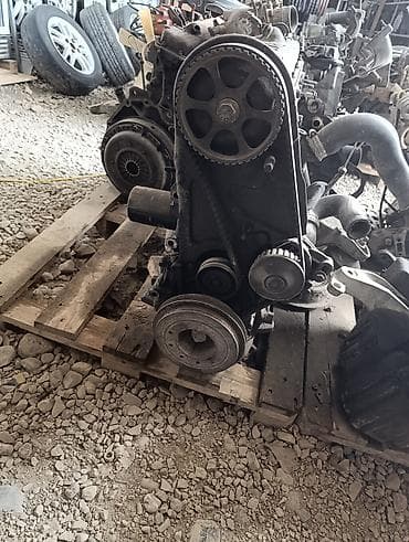 Бензиновый мотор Volkswagen 2 л