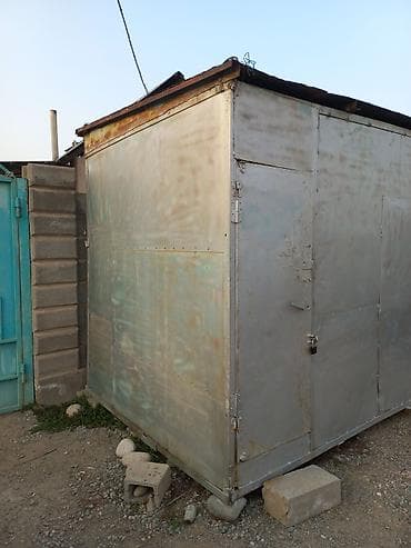 Садовые столы: Шкаф для инструментов, В наличии — 2