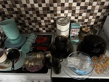 одежда для покрытых: Продам посуду в одни руки за 5000 сом. Большие Тарелки, чашки — 1