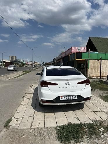 Hyundai Avante: 2019 г., 1.6 л, Автомат, Бензин, Седан — 4