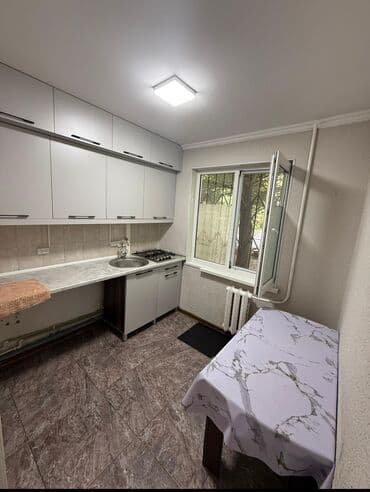 долгосрочная аренда домов в бишкеке: 2 комнаты, 46 м², 104 серия, 1 этаж, Косметический ремонт — 2