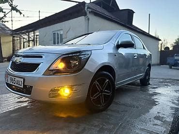 сары булун: Chevrolet Cobalt: 2013 г., 1.5 л, Кол менен иштөөчү, Бензин, Седан — 4