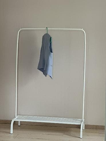 колесо для платья: Инстаграмная Металлическая напольная вешалка для одежды с полкой. - — 5