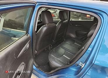byd e2 2022: Chevrolet Spark: 2019 г., 1 л, Автомат, Бензин — 4