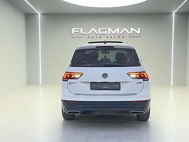 тигуан: Volkswagen Tiguan: 2019 г., 2 л, Автомат, Бензин, Кроссовер — 6
