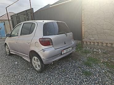 Toyota Vitz: 2001 г., 1.3 л, Автомат, Бензин, Хэтчбэк — 2