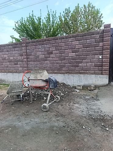 Шлакоблоктон жасалган тосмолор: Кум блогунан жасалган тосмолор, Тосмону боёо — 4