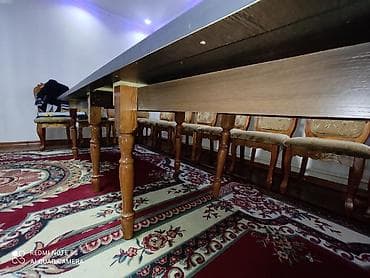 Стулья, табуретки: Продаю стол гостевой делятся на два. размеры указаны. Можно — 4