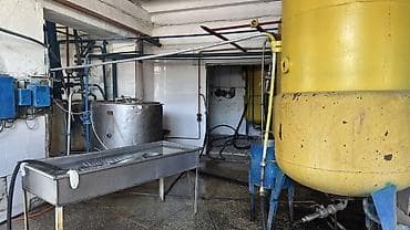 Продаю коммерческое помещение 800 кв м.с участком 19 соток — 9