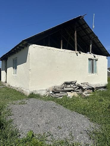 дом в деревне: 📍 В Сокулуке в районе Церкви продаётся дом на участке 5 соток. 🏡Дом — 2