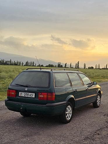 Volkswagen Passat Variant: 1994 г., 1.8 л, Кол менен иштөөчү, Бензин, Универсал — 5