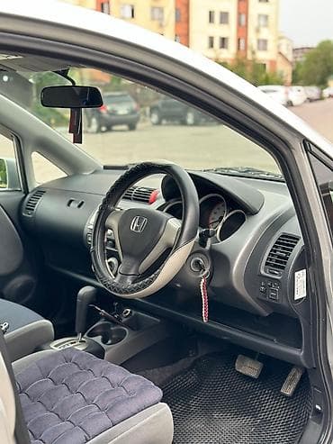 вампер хонда фит: Honda Fit: 2006 г., Автомат, Бензин, Хэтчбэк — 8