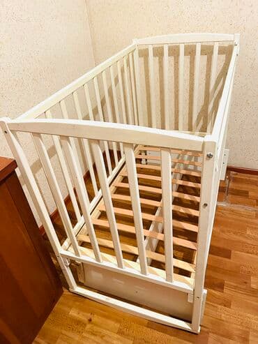 спальные гарнитуры ош: Манеж из дерева 
Состояние хорошее 
Качается — 1