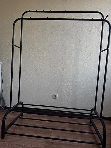 Вешалки: Напольная металлическая вешалка-стойка для одежды с верхней — 4