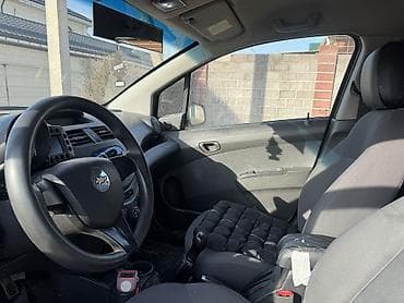 торпедо ваз 2107: Chevrolet Spark: 2011 г., 1 л, Механика, Бензин, Хэтчбэк — 3