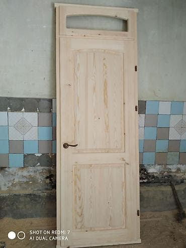 Металлические сейфовые двери: Деревянные межкомнатные/входные двери с верхним световым фрамугом — 2