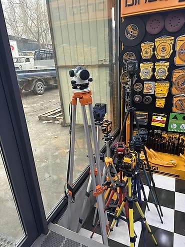 Оборудование для бизнеса: Оптический нивелир с алюминиевым штативом - Тип: автоматический — 2