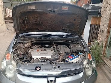 Honda Stream: 2004 г., 2 л, Газ — 2