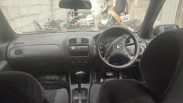 Продажа авто: Mazda 323: 1999 г., 1.6 л, Автомат, Бензин, Хэтчбэк — 2