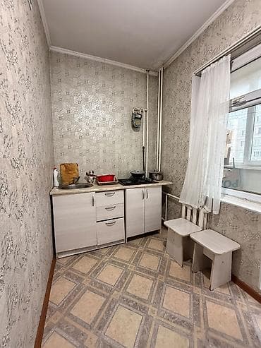 Кыймылсыз мүлк: Однокомнатная квартира с застеклённой лоджией. - Просторная — 7