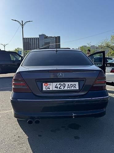 задний стоп мерседес: Mercedes-Benz C-Class: 2001 г., 3.2 л, Автомат, Гибрид, Седан — 10