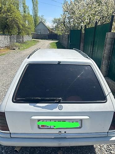 kia sorrnto: Mercedes-Benz E-Class: 1994 г., 2.2 л, Механика, Бензин, Универсал — 2