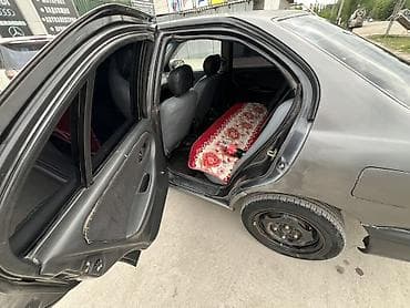 Транспорт: Nissan Primera: 1991 г., 1.6 л, Кол менен иштөөчү, Бензин, Седан — 2