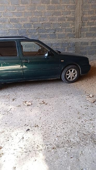 Транспорт: Volkswagen Golf Variant: 1996 г., 1.8 л, Механика, Бензин, Универсал — 7