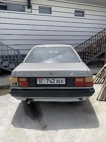 рул мерс 210: Audi 100: 1985 г., 2 л, Кол менен иштөөчү, Бензин, Седан — 6