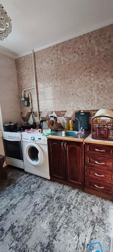 продаю пол дома район рабочий городок: 1 комната, 39 м², 104 серия, 3 этаж, Евроремонт — 6