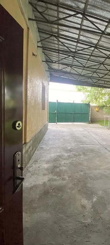 66 м², 4 комнаты, Парковка, Забор, огорожен