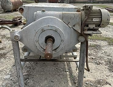 Другое оборудование для бизнеса: Продаю фильтр пресс ВСШ состояние как новый пластинки размер 61*61 для — 3