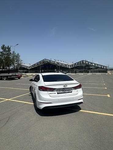 tir: Hyundai Elantra: 2018 г., 1.6 л, Автомат, Бензин, Седан — 4