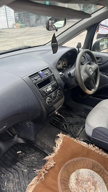 Продажа авто: Mitsubishi Colt: 2004 г., 1.3 л, Автомат, Бензин, Хэтчбэк — 6