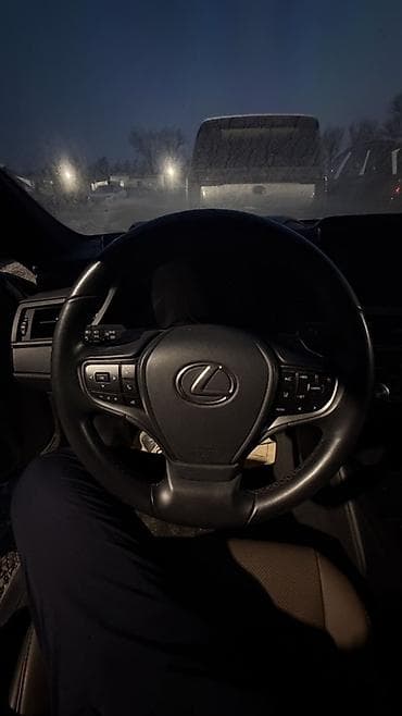 leksus is 250: Lexus ES: 2022 г., 2.5 л, Автомат, Бензин, Седан — 5