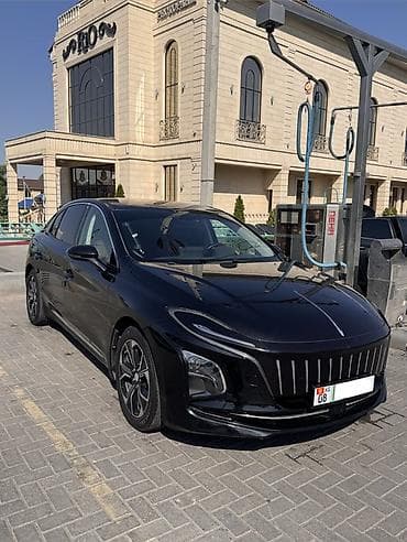e star: BYD E2: 2021 г., Электромобиль, Седан — 1