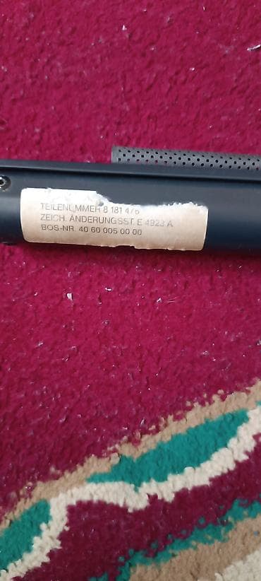 Шторка на БМВ Е34 в хорошем состоянии без дырок и порезов не хватает