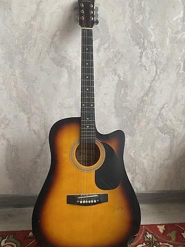 Акустическая гитара dreadnought с вырезом (cutaway), окраска sunburst